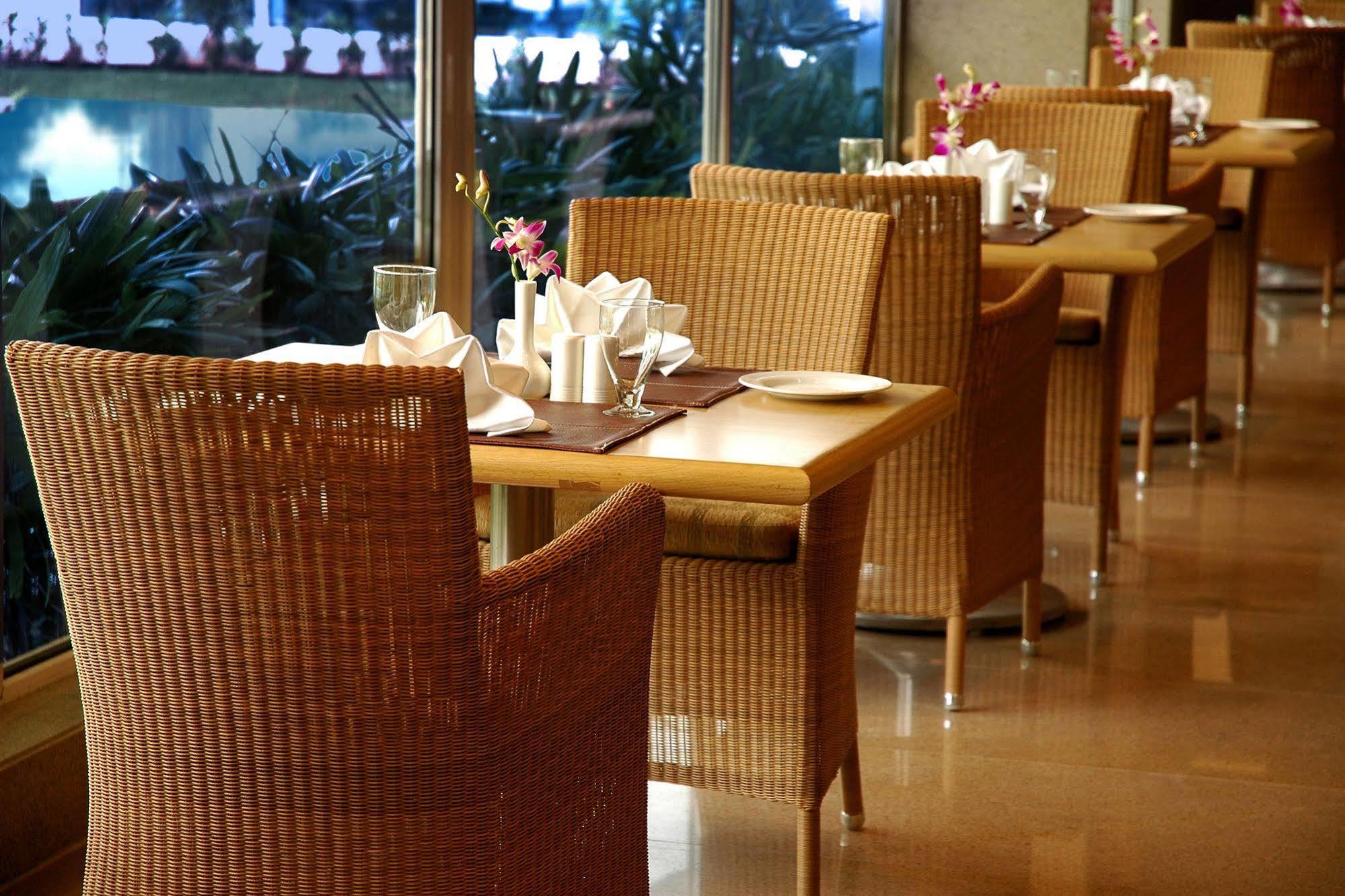 Park Plaza Chennai Omr Hotel Buitenkant foto