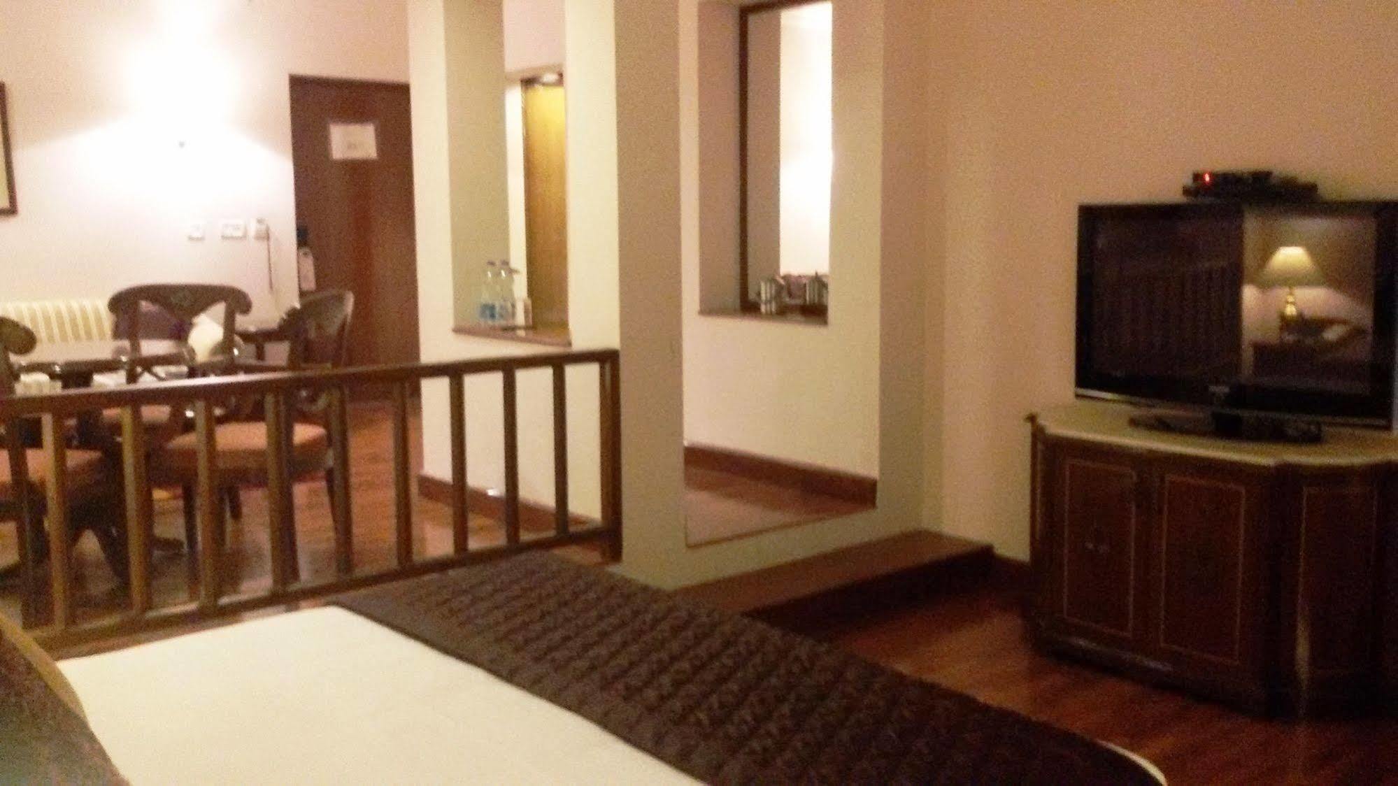 Park Plaza Chennai Omr Hotel Buitenkant foto